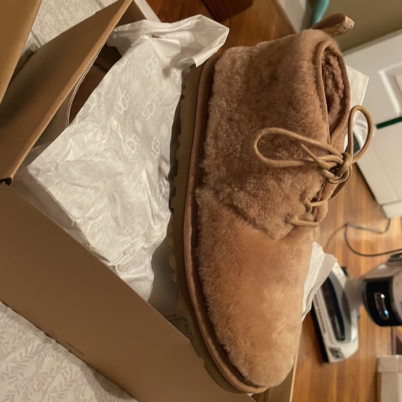 Fuzzy bear UGG boots - Picture 4 of 5